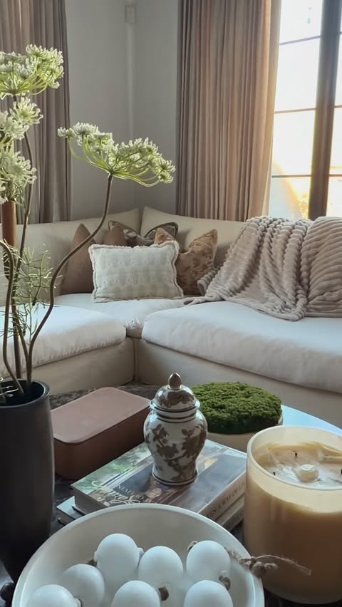 Instagram post by @vickyhomehaven for Bedsure Home. Caption reads: [...] and GentleSoft Blanket from @bedsurehome....
