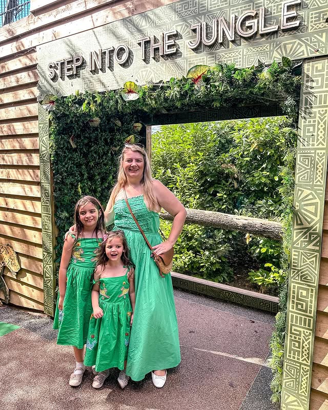 Instagram post by @the.southend.mummy for Hertfordshire Zoo. Caption reads: (AD) 🌿🐆 Hertfordshire Zoo 🐆🌿 @hertfordshirezoo....