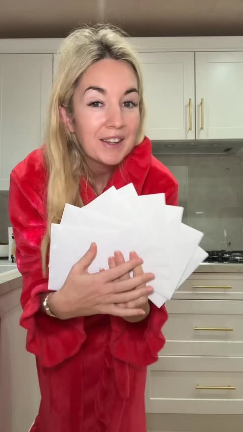 Instagram post by @itsmolliesworld for Drinks TRIP. Caption reads: merry christmas you gorgeous lot is anyone else....