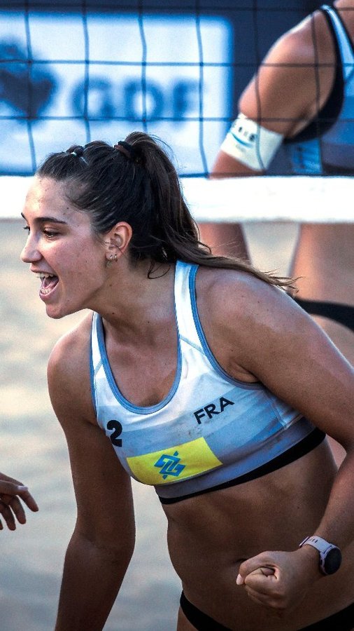 Instagram post by @aline__cham for Nutripure. Caption reads: Big steps for our team ✨
We are finishing Top 13....