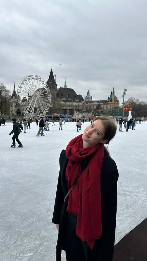 Instagram post by @mira.004 for MANSCAPED. Caption reads: Best gift!!! Use code MIRA15 @manscaped to get the....