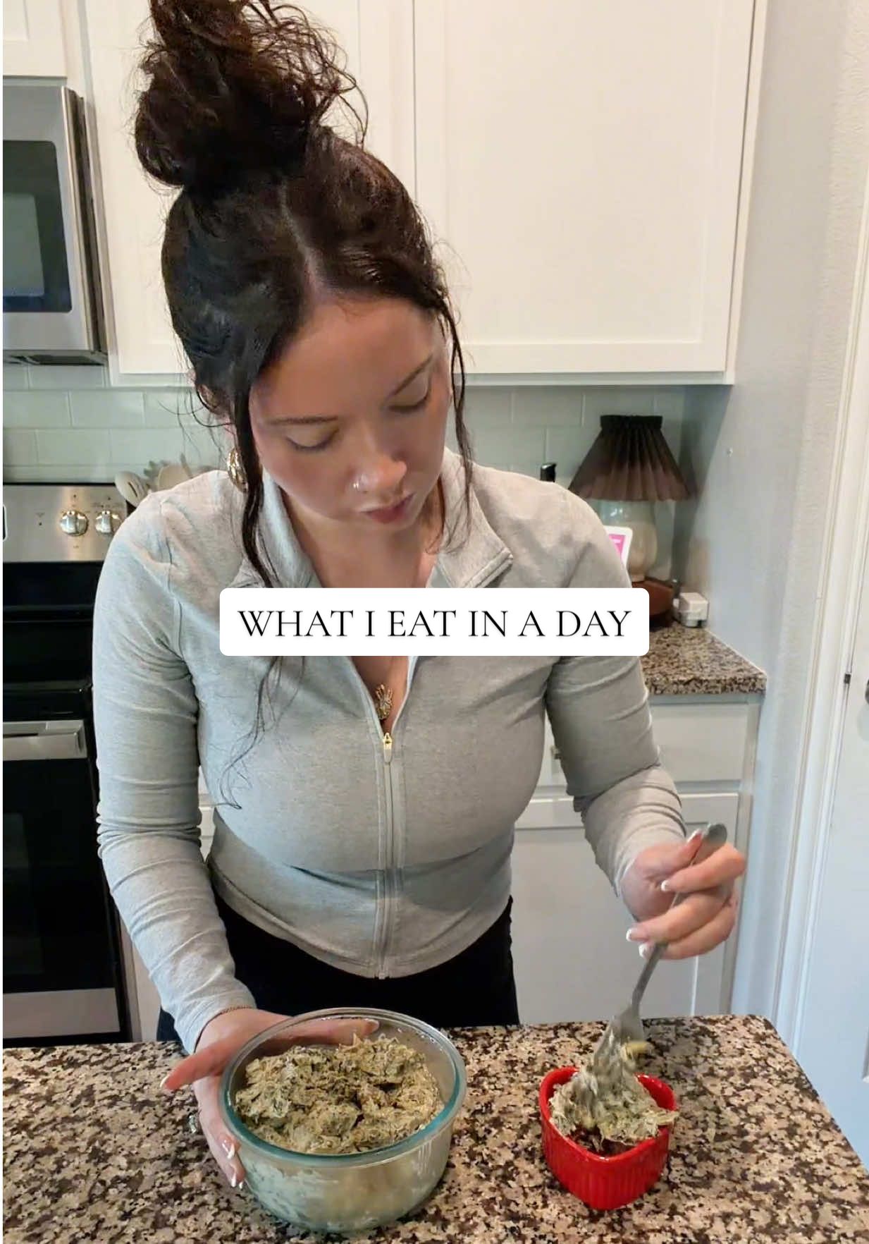 TikTok post by @ninabucksner for Siete Foods. Caption reads: [...] #hashimotos #glutenfree #figpartner @Siete....