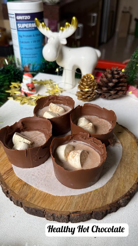 Instagram post by @mrsyumtum for GRITZO. Caption reads: Healthy Hot Chocolate 🍫
(Makes 4 Chocolate cups)....