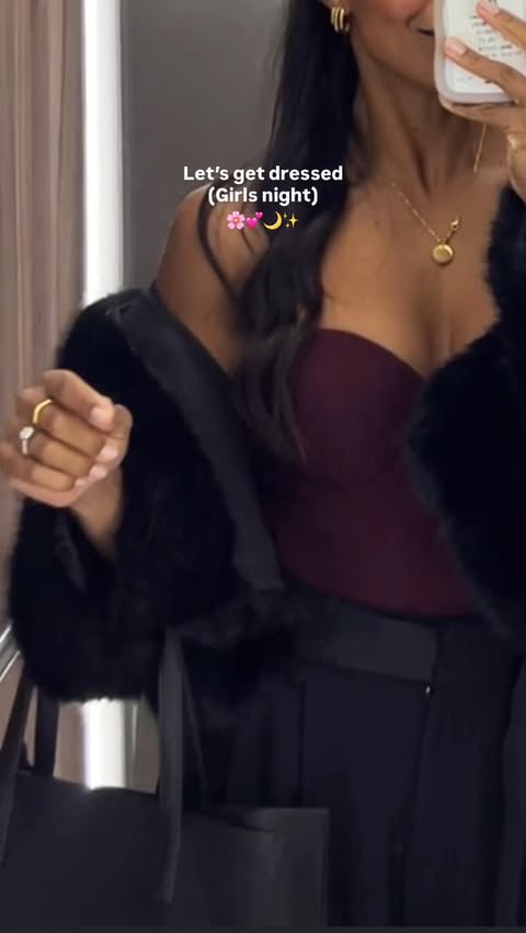 Instagram post by @leah.camenzuli for Intimissimi. Caption reads: [...] but at least I felt cute, comfy, confident....