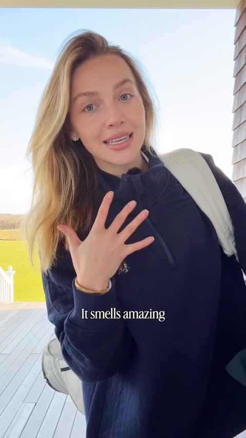 Instagram post by @savannahgowarty for Crown Affair. Caption reads: [...] golf bag. The travel dry shampoo from crown....