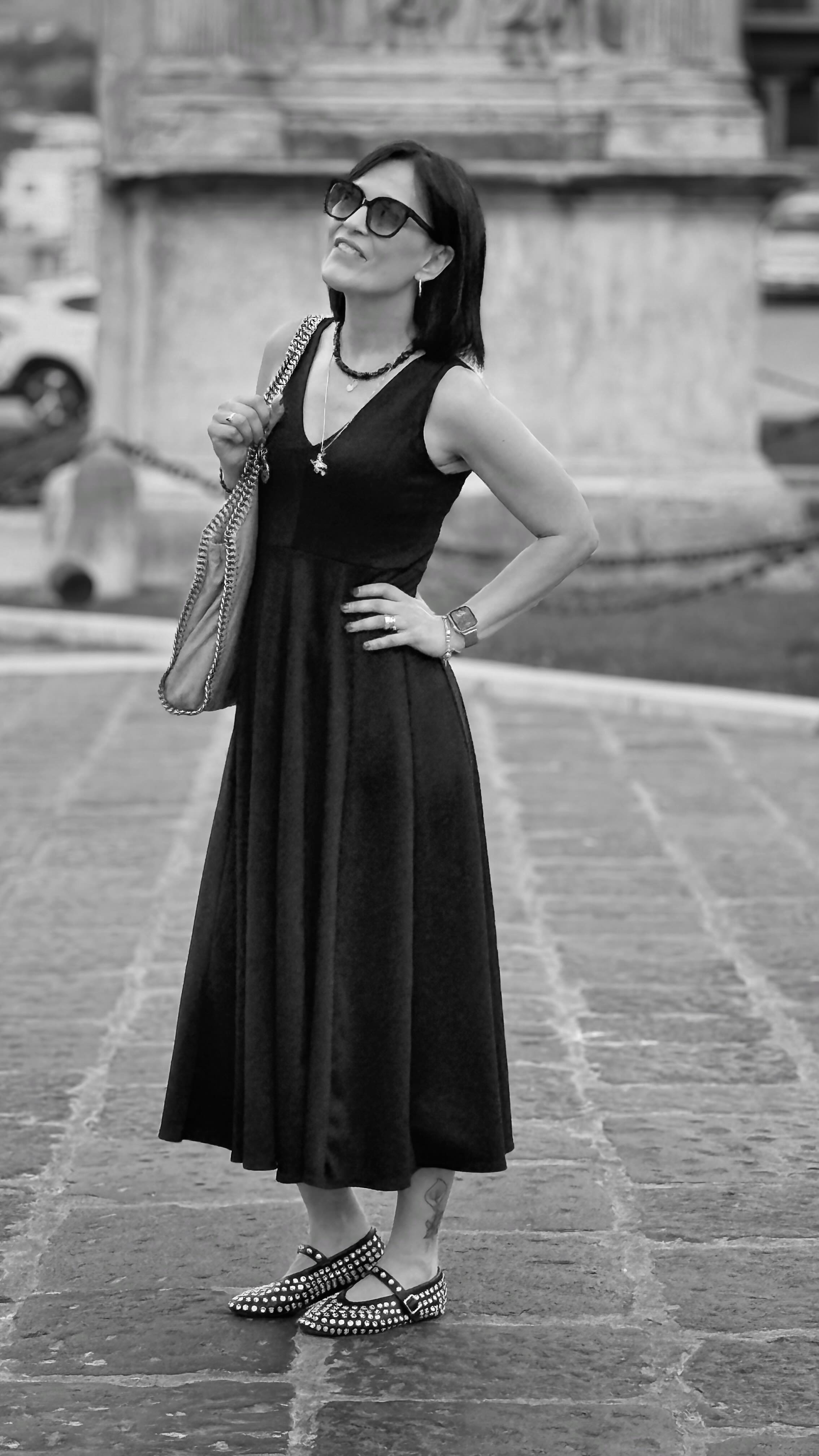 Instagram post by @ladyessegici for Brandbassador. Caption reads: Starter kit #SkinCare  @earthharbor 
First step:....