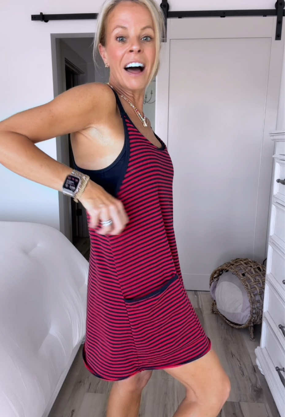 TikTok post by an influencer for SCUSTY. Caption reads: [...] #dealsforyoudays @SCUSTY.