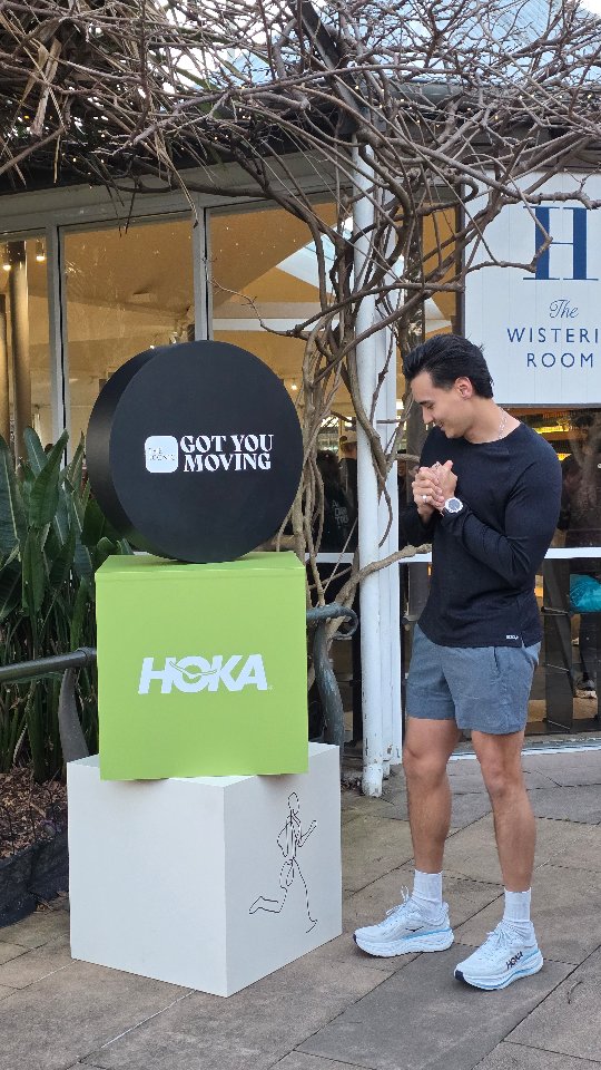 Instagram post by @lifewithtommm for THE ICONIC. Caption reads: [...] hosting 40+ lovely humans for Day 3 of....