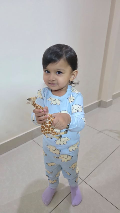 Instagram post by @dubaigirl.ae for SHEIN KIDS. Caption reads: [...] @shein_ar @sheinofficial #SHEINtrends....