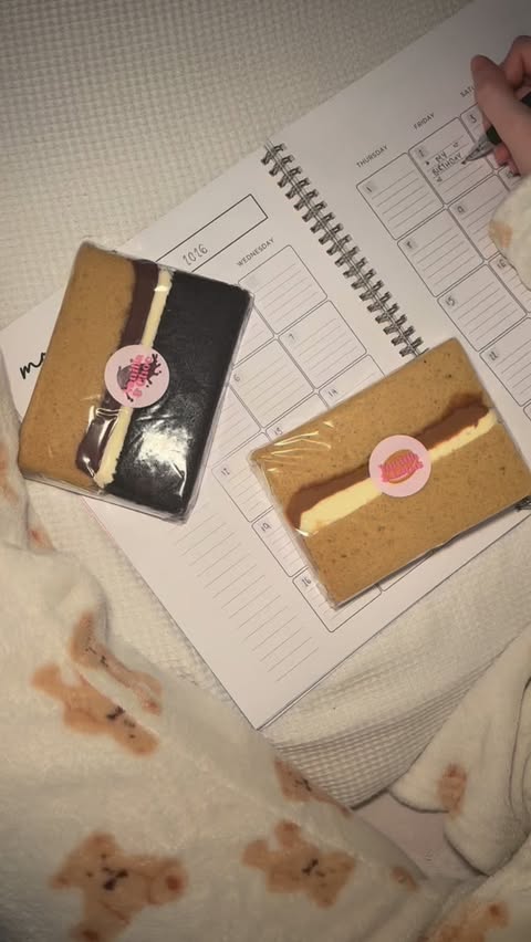 Instagram post by @eliseedmondson for MailBakes. Caption reads: January planning made better with @mailbakesuk !....