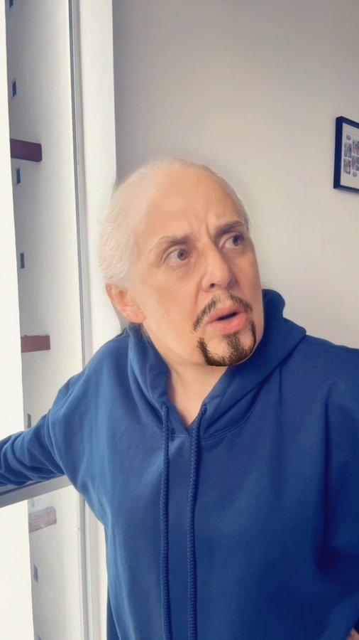 Instagram post by @luisagrajalesb for UNICO Outlet. Caption reads: [...] a… 😂😂😂😂😂🥹🫶🏼
.
@unicooutlet siempre....