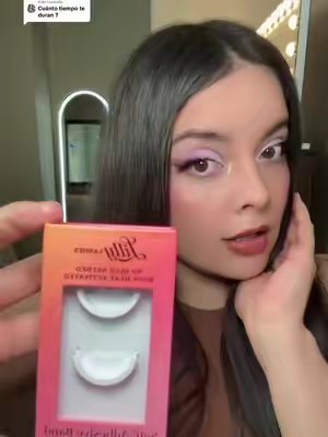 TikTok post by @soydianagonzalez for Lilly Lashes. Caption reads: Respuesta a @Erika Londoño ✨ #lillylashes #lashes....
