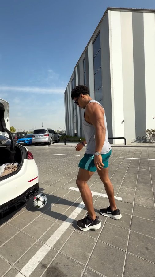 Instagram post by @youssefsafouani for Optimum Nutrition. Caption reads: #fitness #motivation #gym #workout #lifestyle....