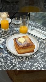 Instagram post by @wear.juti.eats for Perfectil. Caption reads: [...] in Paris and I am never without my....