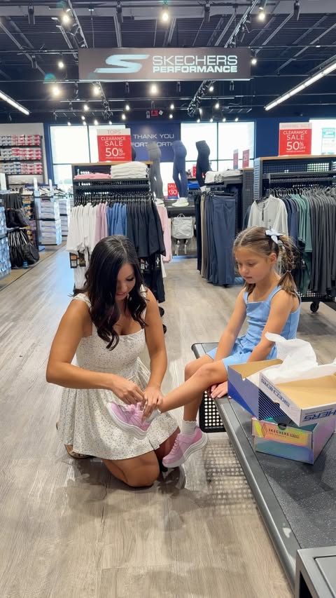 Instagram post by @vanessa.kk6 for SKECHERS. Caption reads: [...] exactly what we needed! We headed to....