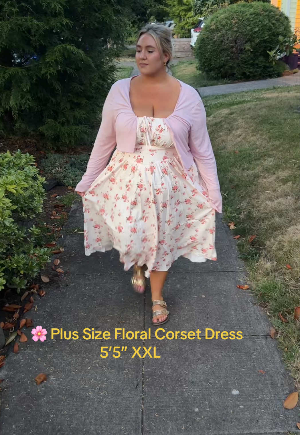 TikTok post by @meowica91 for Grace Karin US Shop. Caption reads: [...] deserves a spot in your closet @Grace Karin....