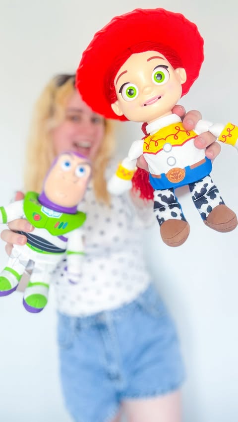 Instagram post by @itsronni222 for The Entertainer Toys. Caption reads: AD How perfect are these Toy Story Palm....