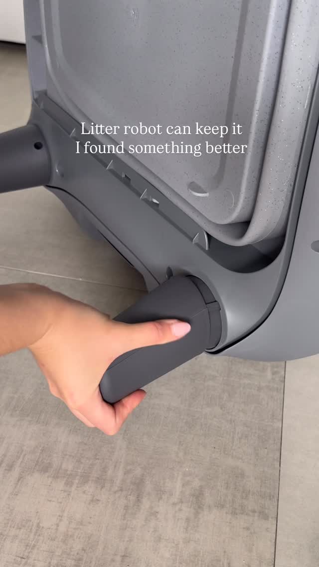 Instagram post by @grumpysalem for Neakasa. Caption reads: Switched from the Litter-Robot to Neakasa — more....