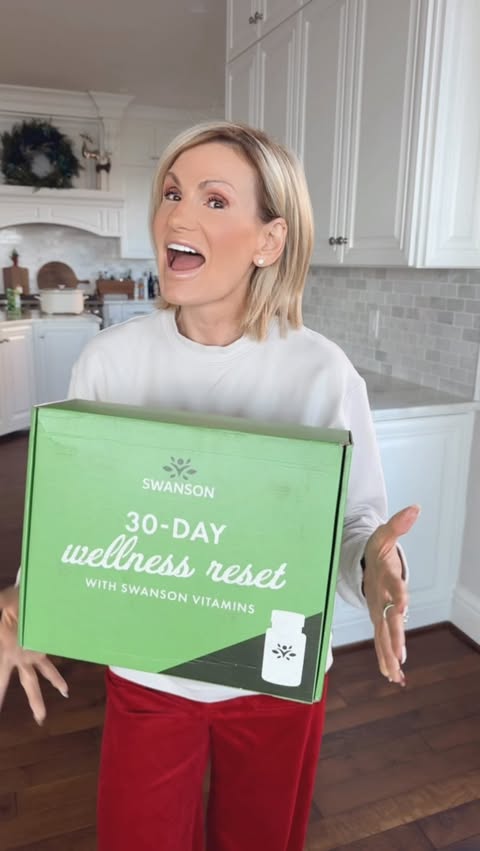 Instagram post by @oysterstopearls for Swanson Health. Caption reads: [...] matters and that’s my health. The....