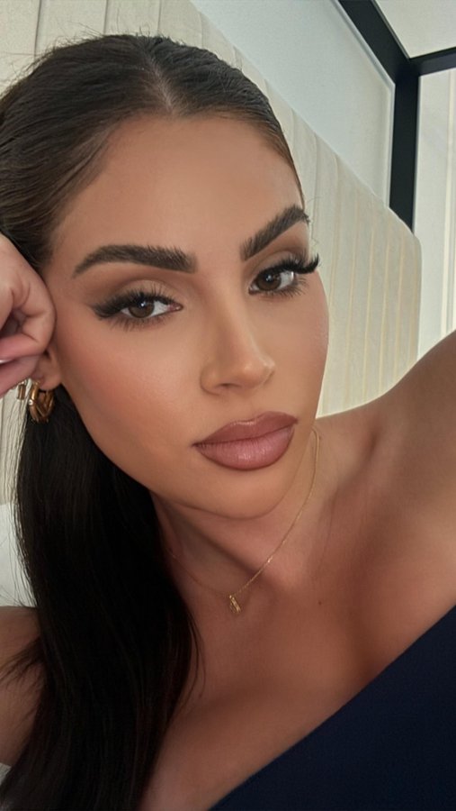 Instagram post by @nazaninkavari for Covergirl. Caption reads: When the mascara has your lashes looking like....