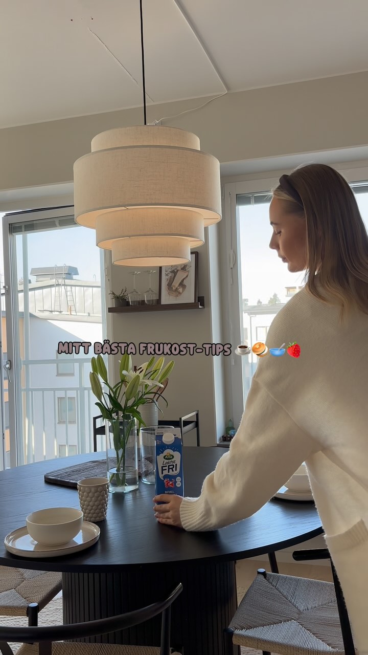 Instagram post by @hannabodelson for Yalla!. Caption reads: Reklam för Arla Laktosfri 

En enkel men otroligt....