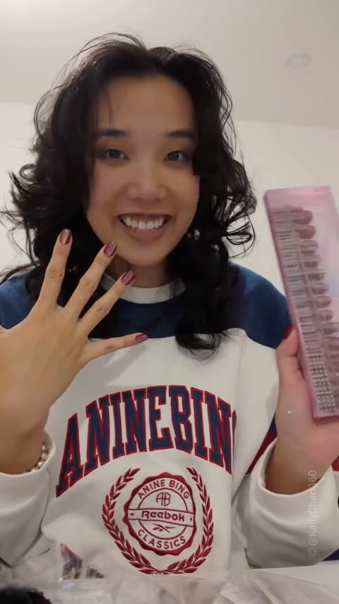 Instagram post by @kellychan360 for Reebok. Caption reads: #AD Loved receiving this thoughtful gift ✨....