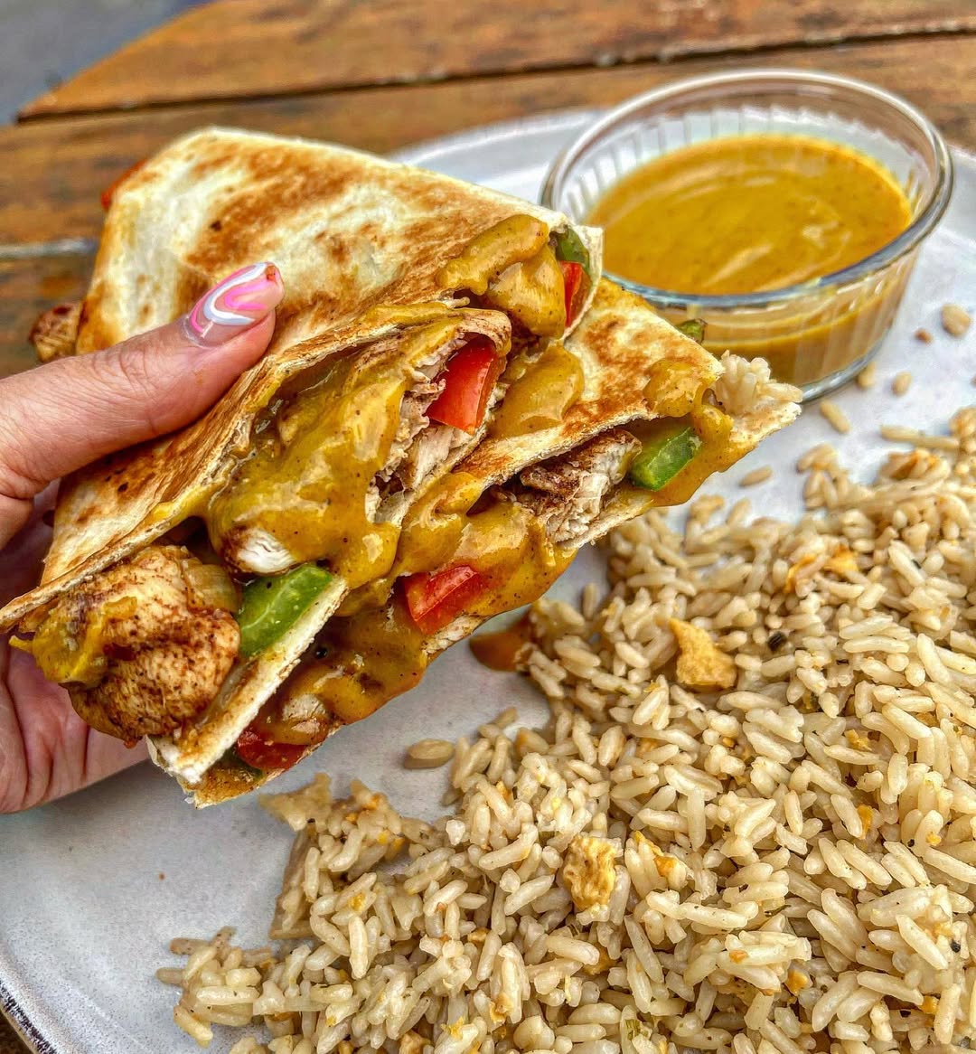 Instagram post by @slimdownwithclaudia for Spicentice. Caption reads: CHINESE STYLE SALT AND PEPPER QUESADILLAS ❤️
664....