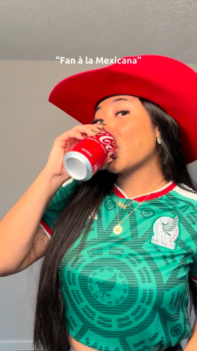 Instagram post by @paloma.diaz.rivas for Coca-Cola. Caption reads: [...] música, familia, todo. I joined @cocacola ‘s....