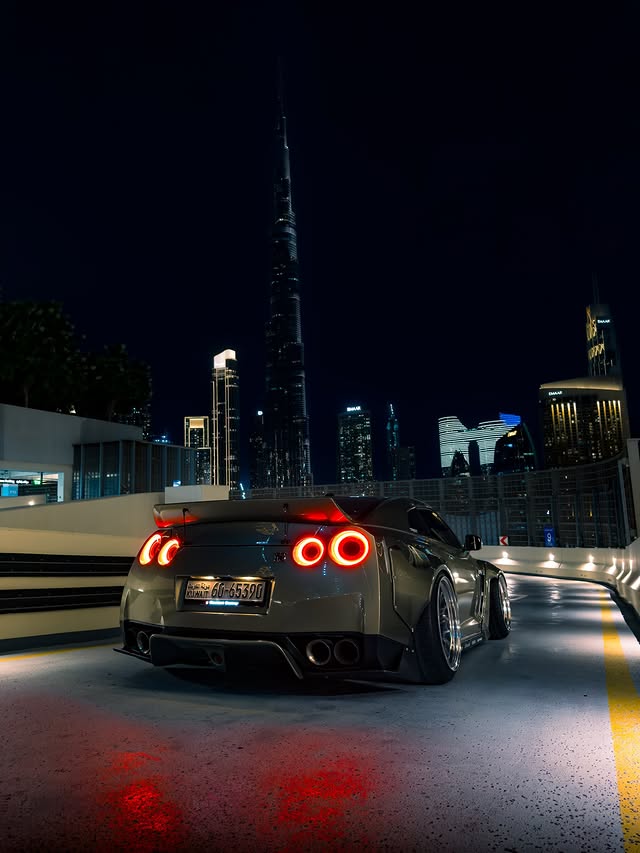 Instagram post by @5.drezo for HIREV SPORTS. Caption reads: [...] 🏙️

sponsored & supported by:

*....