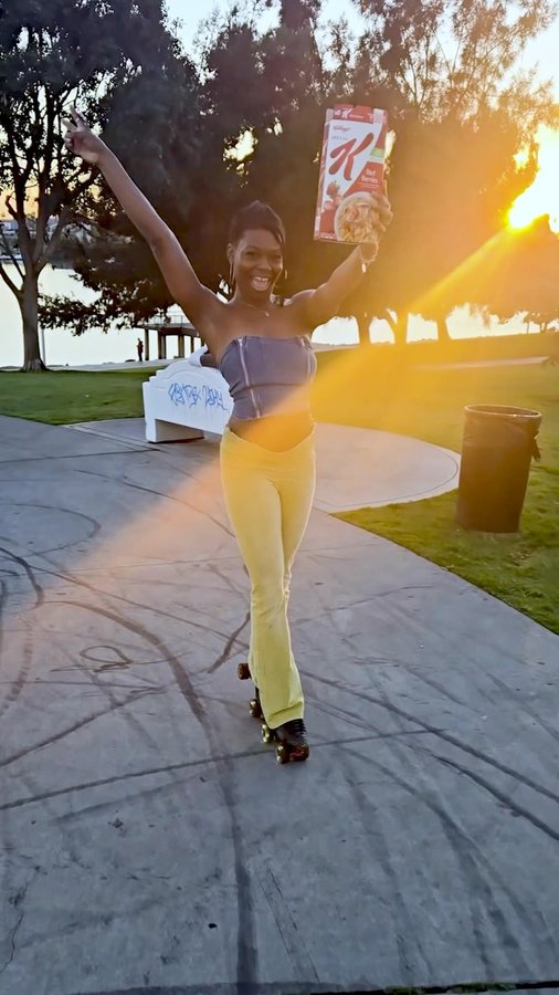 Instagram post by @coco_franklin_ for Bustle. Caption reads: #ad If @coco_franklin_ is eating Special K Red....