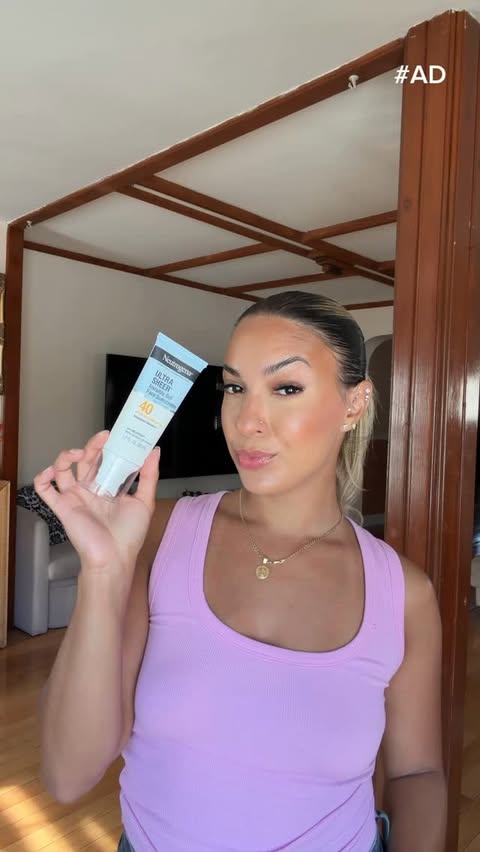 Instagram post by @crys.espinal for Neutrogena. Caption reads: [...] plans looking like Casper the ghost!....