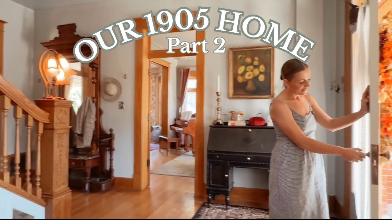 YouTube post by @countrycastleliving for FROWNIES. Caption reads: Country Castle Home Tour PT: 2.