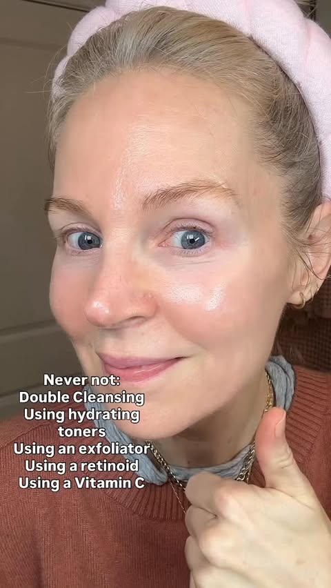 Instagram post by @mysistersskin for INNBEAUTY PROJECT. Caption reads: Comment “guide” to download our method. Day and....