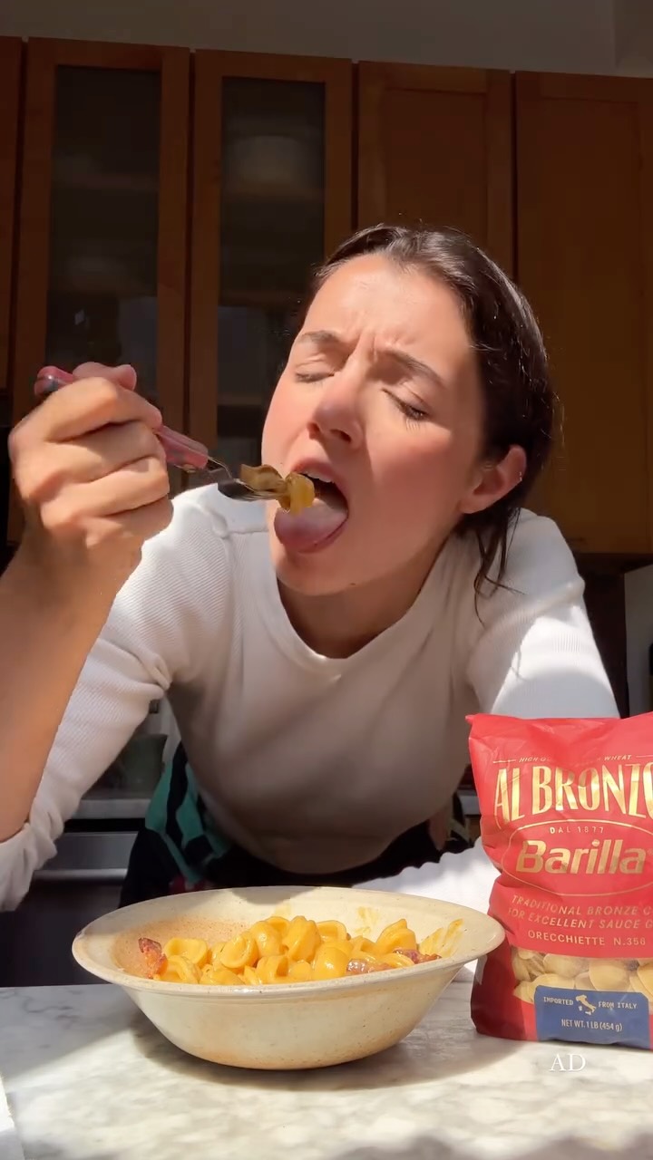 Instagram post by @handmethefork for Barilla. Caption reads: @barillaus Al Bronzo Orecchiette is my go-to....