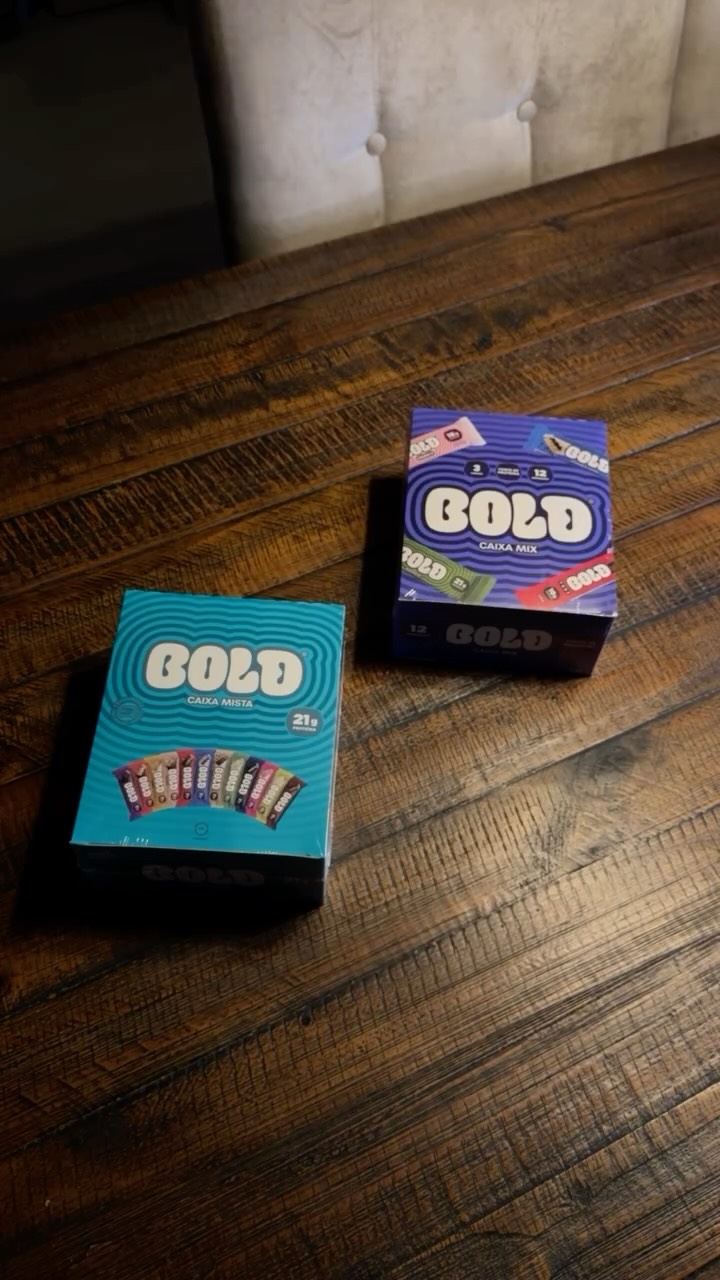 Instagram post by @lucas_giombelli for BOLD SNACKS. Caption reads: @boldsnacks 🏷️GIOMBELLI

#viral #viral....