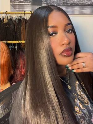 TikTok post by @budgetbabyy for Frodio Hair. Caption reads: [...] my baddies on a budget wig by @FRODIO....