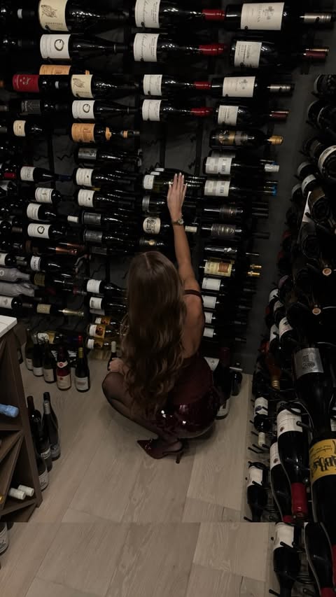 Instagram post by @baileymarshall for Bumble. Caption reads: pov: you met your bf on bumble 🐝💛✨
@bumble....