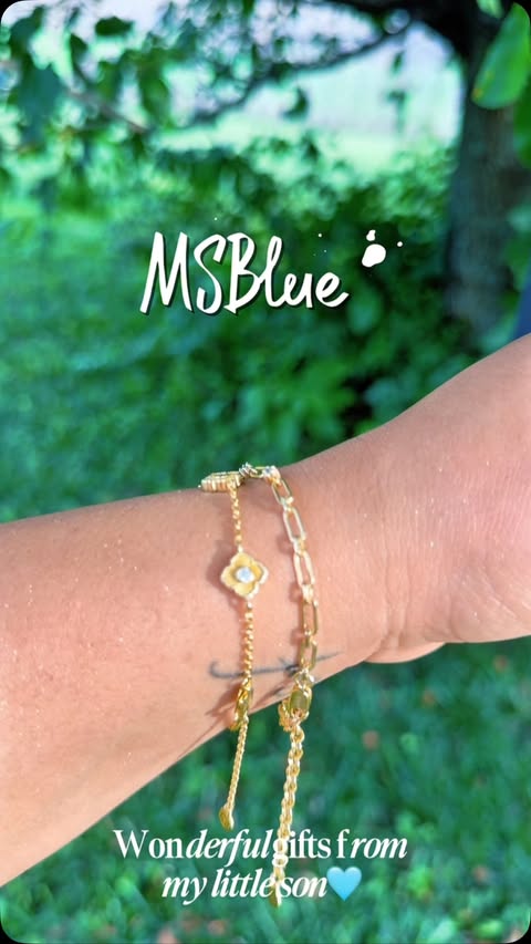 Instagram post by @roseinamerika for Msblue. Caption reads: [...] code: Rika15 🔗 Start shopping now:....
