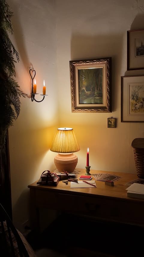 Instagram post by @byclaudiawilliams for Minted. Caption reads: This year’s Christmas card, sealed with a wax seal....