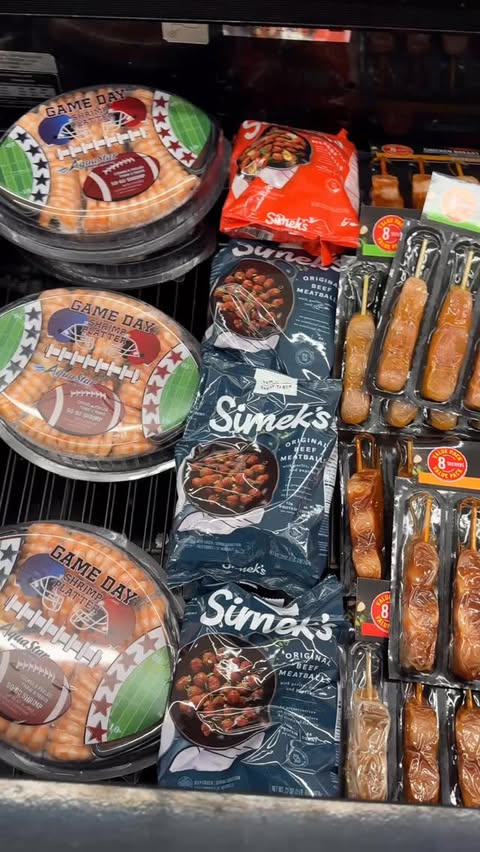 Instagram post by @mommiesjade for Food Lion. Caption reads: Game day hack: shop smart at Food Lion 🏈 Look for....