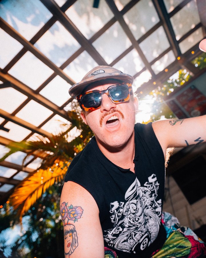 Instagram post by @chaserwater for Sugarshack Sessions. Caption reads: We’ve got a sick new ‘Smoke Sessions’ compilation....