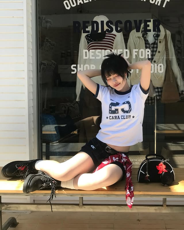 Instagram post by @thepigwipa for ALDO Shoes. Caption reads: [...] #StrangerThingsxALDO
#ALDOThailand....