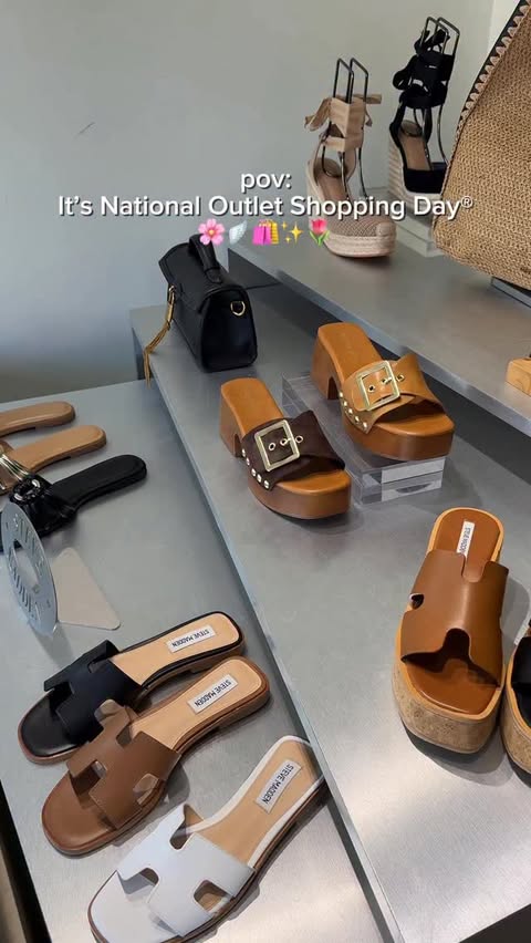 Instagram post by @nicolebibianoo for Premium Outlets. Caption reads: [...] and a little retail therapy? 👛✨....