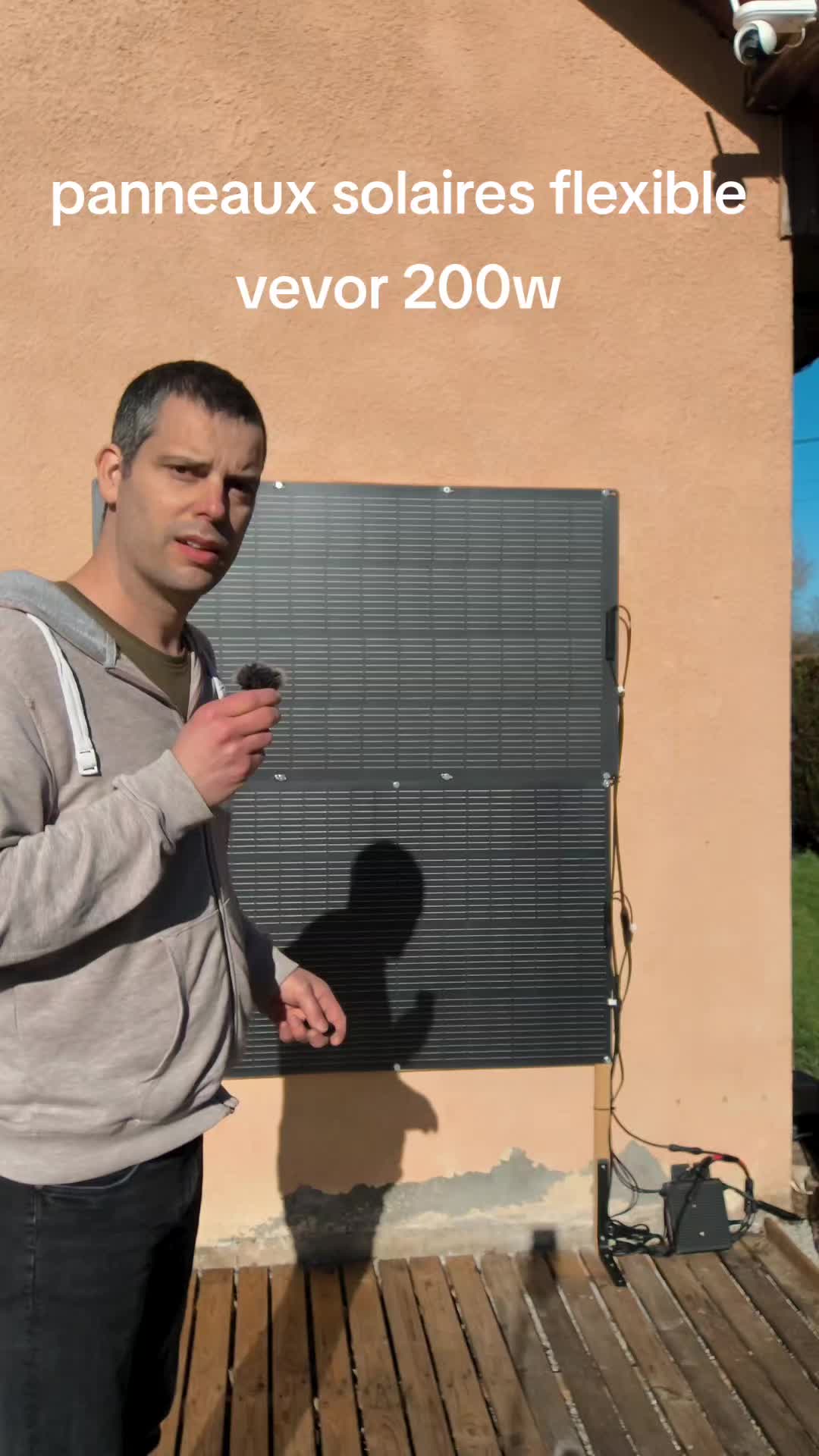 TikTok post by @oliveandside for VEVOR. Caption reads: #vevor #solar @VEVOR Tools Store FR.