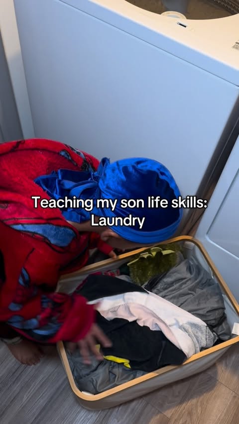 Instagram post by @queenn.gee for Tru Earth. Caption reads: [...] pouring in detergent, but now with....