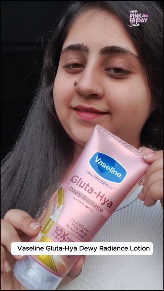 Instagram post by @muskannbatra__ for Vaseline. Caption reads: #AD
This glow isn't makeup, it’s Vaseline....