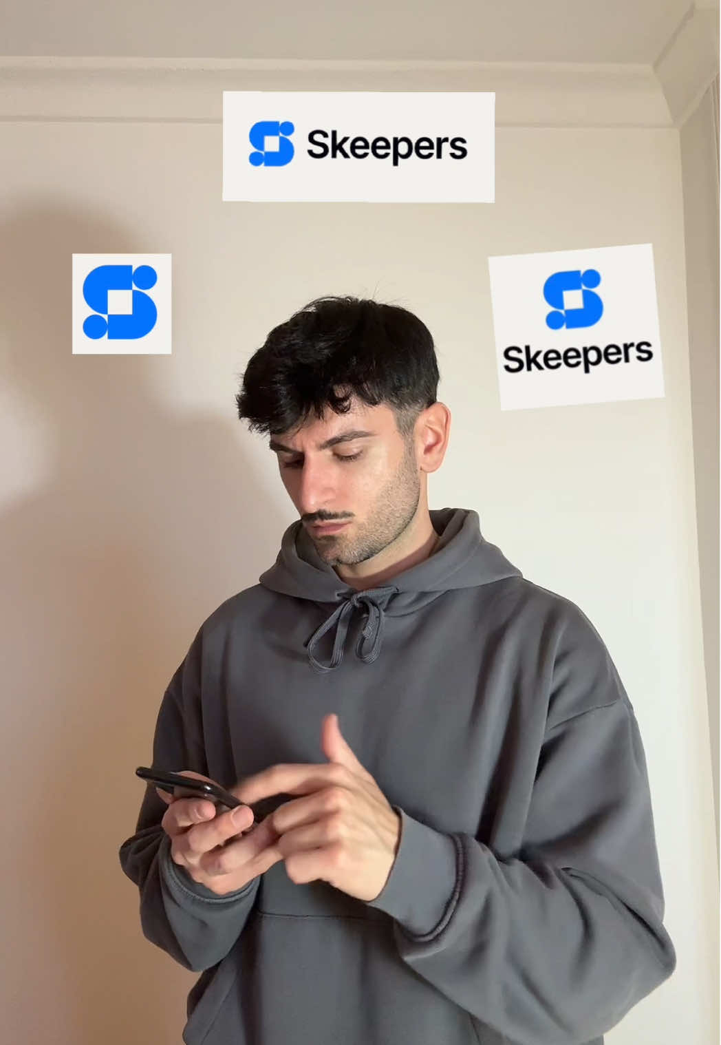 TikTok post by @saracino.ilario for Skeepers. Caption reads: my gym bag essentials 🏋🏻‍♂️ @Skeepers Italia I....