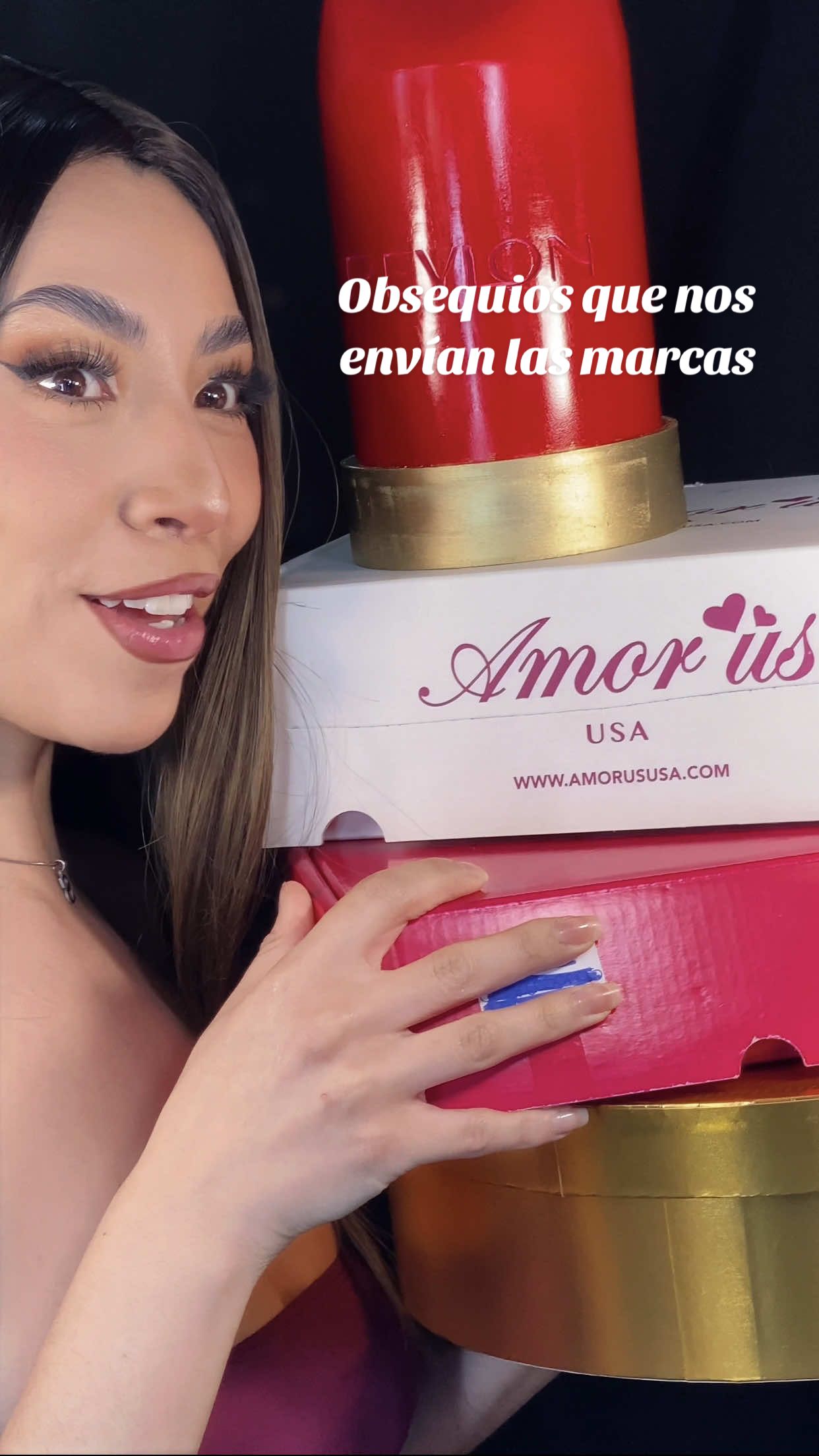 TikTok post by @limondd for Revlon. Caption reads: [...] anteriores @BEAUTY CREATIONS MX @Sinless....