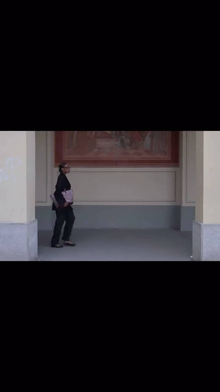 Instagram post by @noutchlopes for Etienne Aigner AG. Caption reads: Anzeige| Three bags, endless looks, and even more....