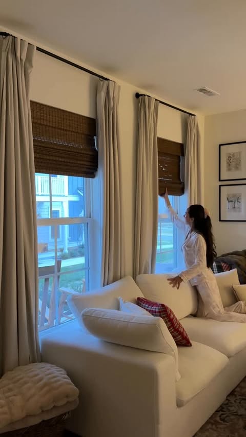 Instagram post by @hannahsykesburch for Natural Cycles°. Caption reads: [...] tracking my fertility again with the....